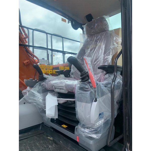 HITACHI ZX130LCN 6 PIC9